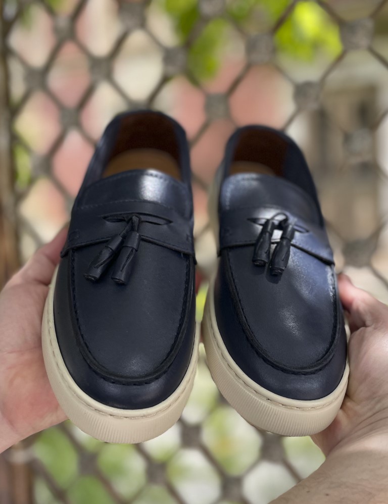 Huxley and Grace ανδρικά μπλε δερμάτινα loafers με tassels HG174194B φωτογραφία